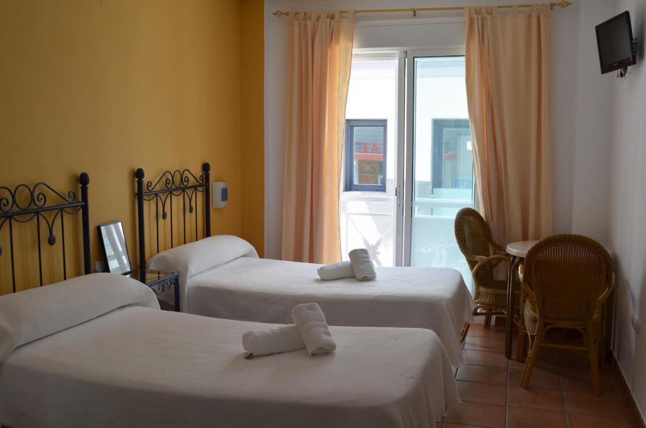 Hotel Hostal Dona Antonia Punta Umbría Zewnętrze zdjęcie