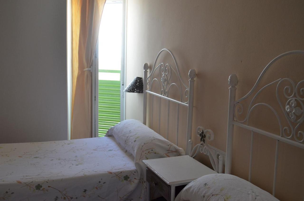 Hotel Hostal Dona Antonia Punta Umbría Zewnętrze zdjęcie